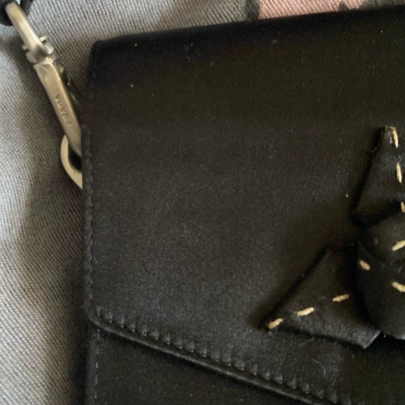 Prada Silk Black Medium Shoulder Bag With Logo Flower Lining Detachable Strap - Picture 4 of 16